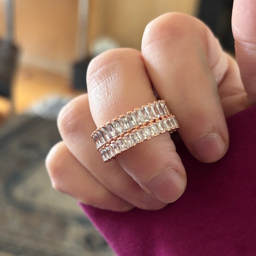 Elegant Rose Gold and Silver Women's Rings (2 pieces)